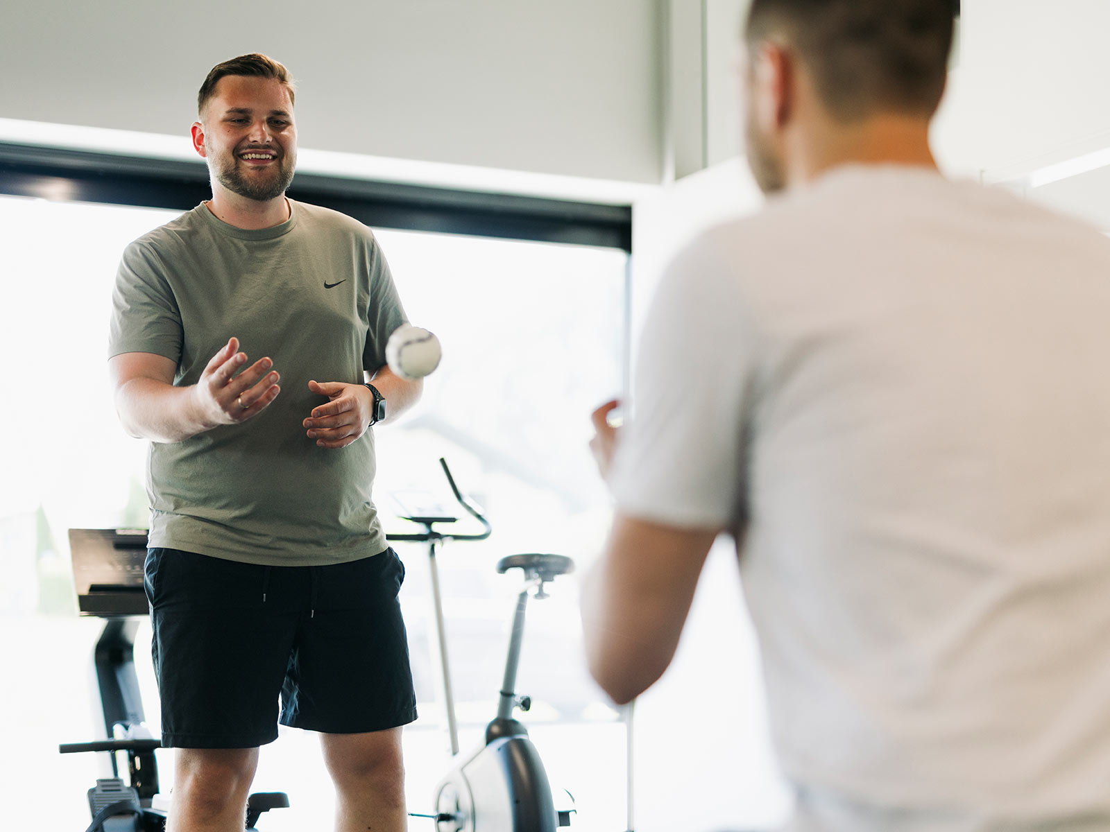Physiotherapie Training mit Ball